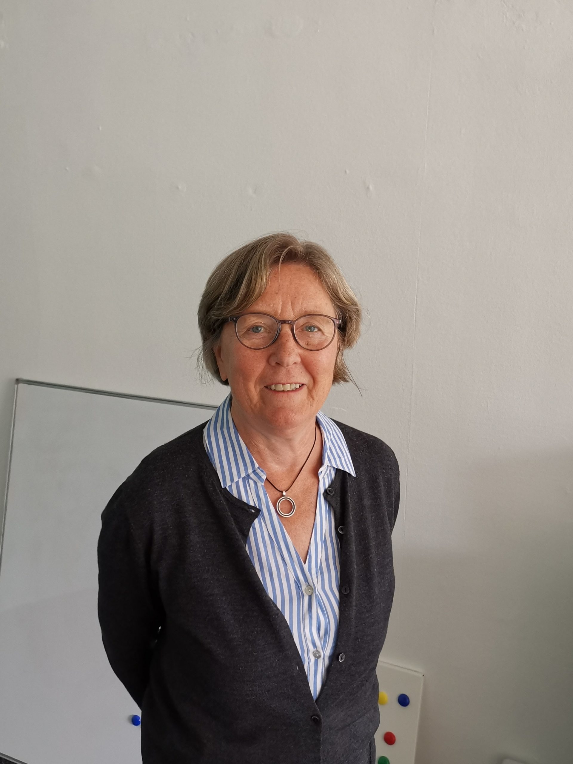 Angela Hinzen